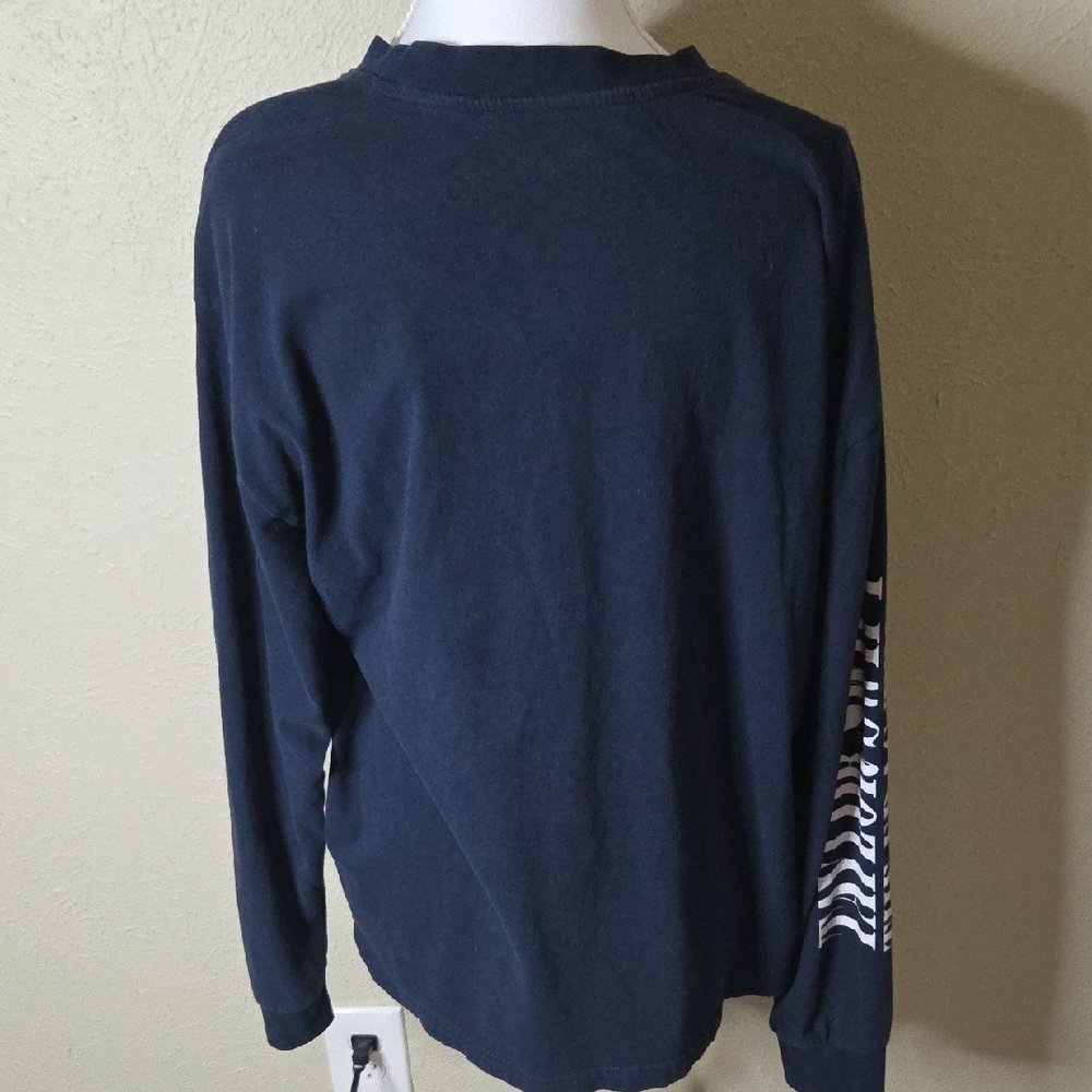 Taylor Swift Black Long Sleeve Graphic Tee, Barely Worn! LARGE; The Eras Tour - Picture 4 of 4